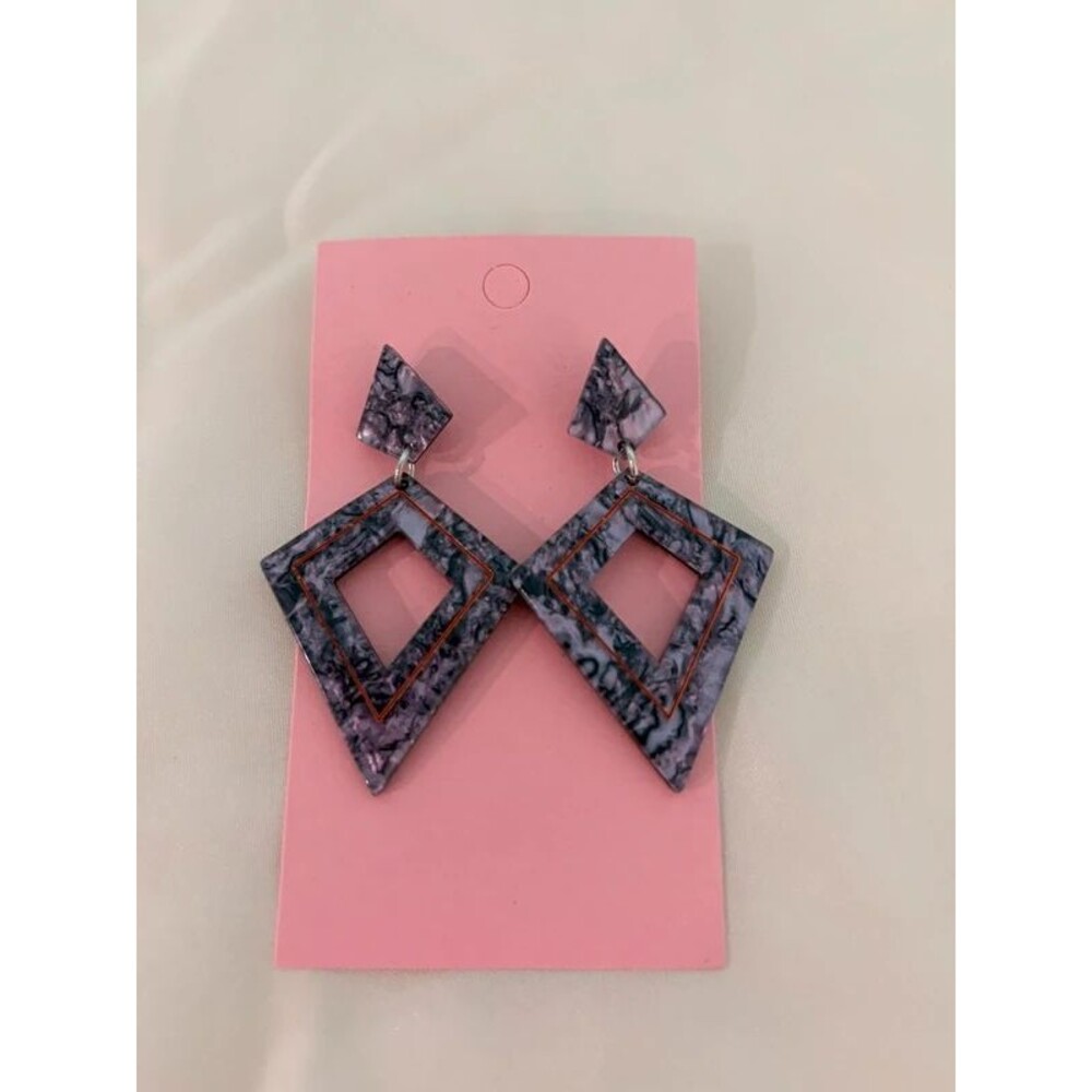 Purple marbled diamond shaped dangle earrings
